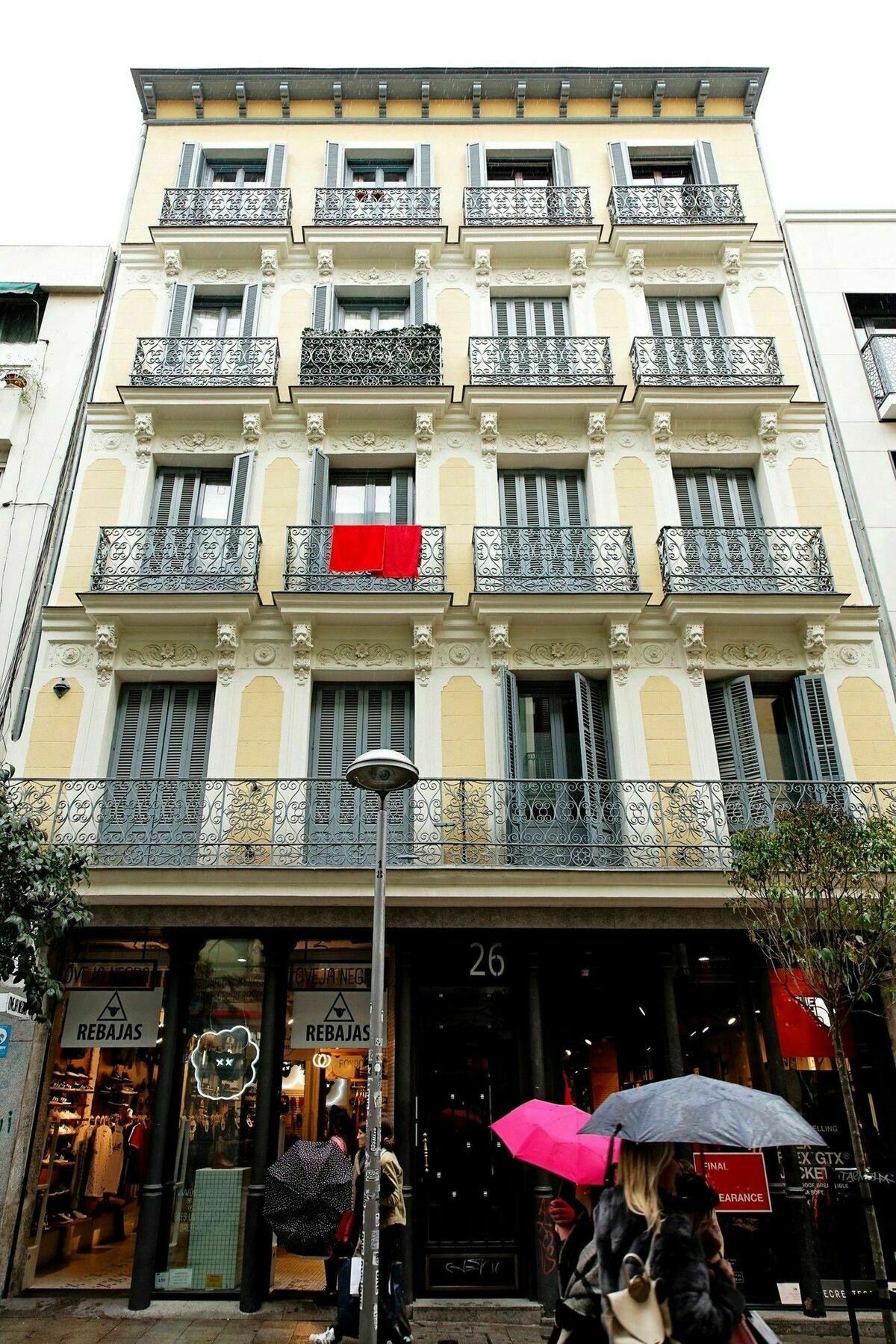 Fuencarral Lara City Center Madrid Exterior foto